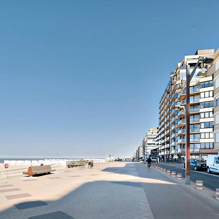 Huswell - Beautiful And Spacious Studio With Side Seaview Knokke-Heist Bagian luar foto