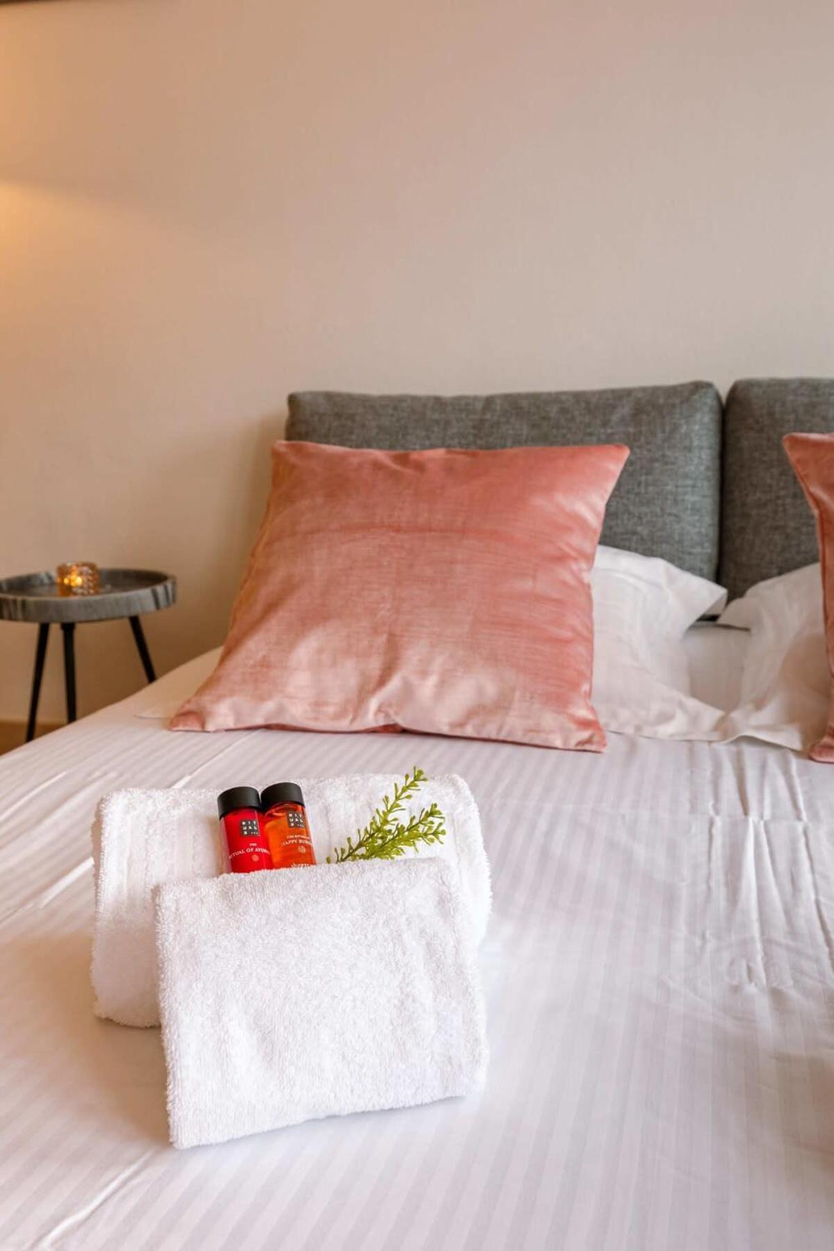 Huswell - Beautiful And Spacious Studio With Side Seaview Knokke-Heist Bagian luar foto
